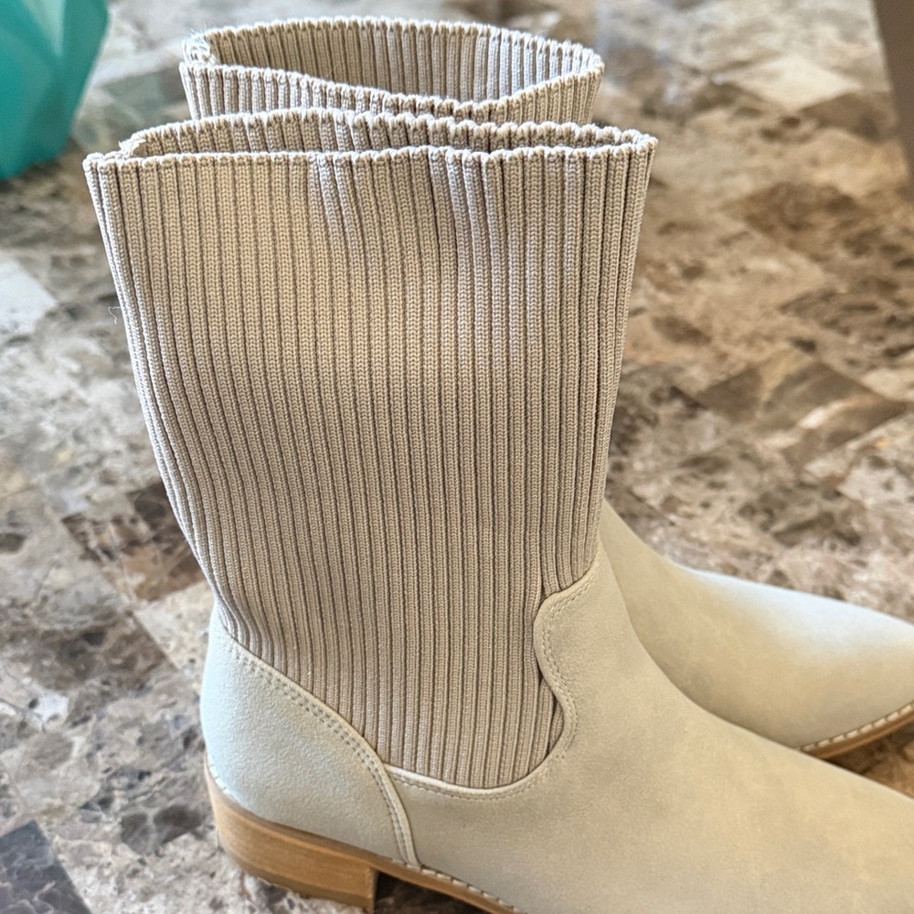NEW CCOCCI Ribbed Knit Cuff Taupe Boot 6 - Picture 8 of 9